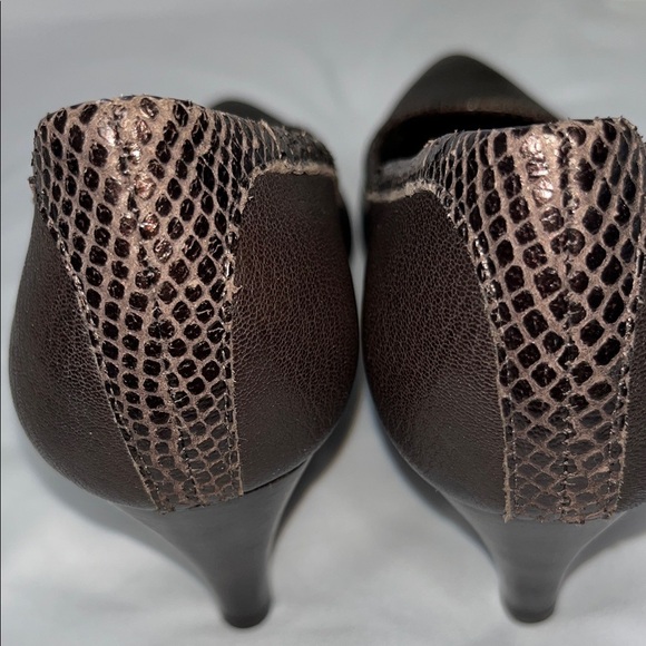 ChicLeather Women's Heels used good condition - Picture 10 of 16